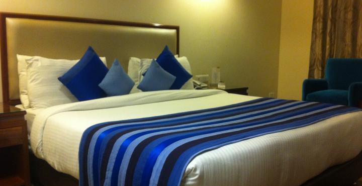 One Earth Avaas Hotell Amritsar Exteriör bild
