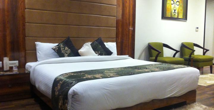 One Earth Avaas Hotell Amritsar Exteriör bild
