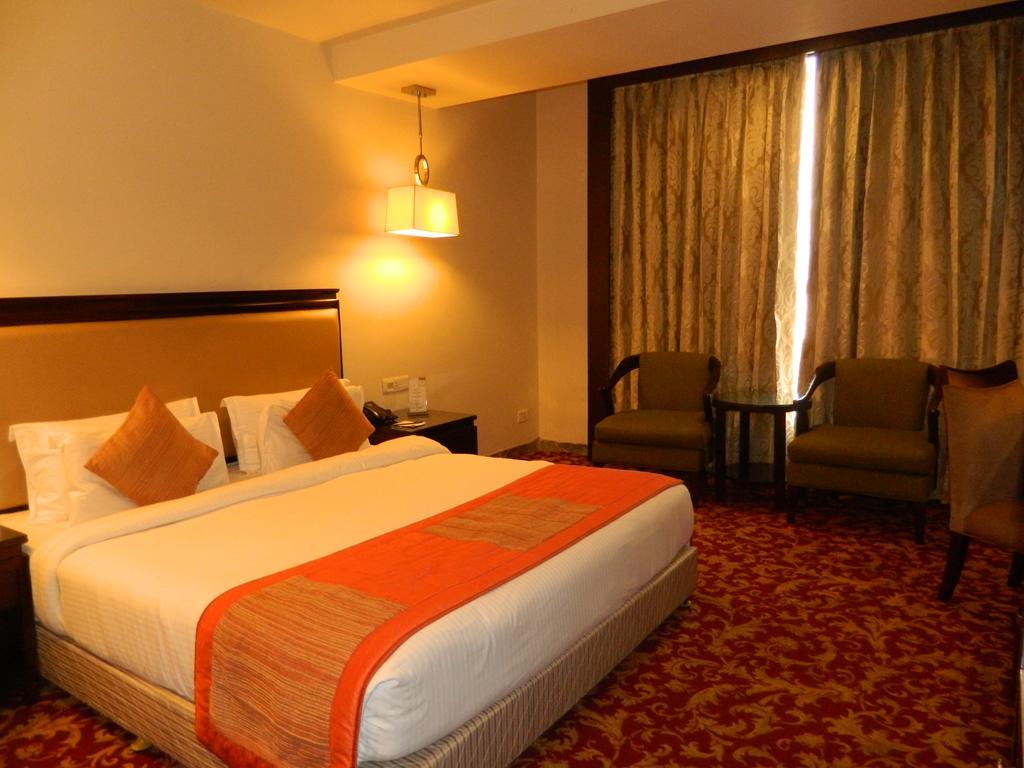 One Earth Avaas Hotell Amritsar Exteriör bild