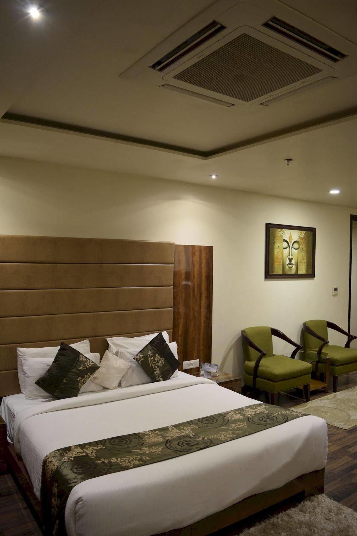 One Earth Avaas Hotell Amritsar Exteriör bild